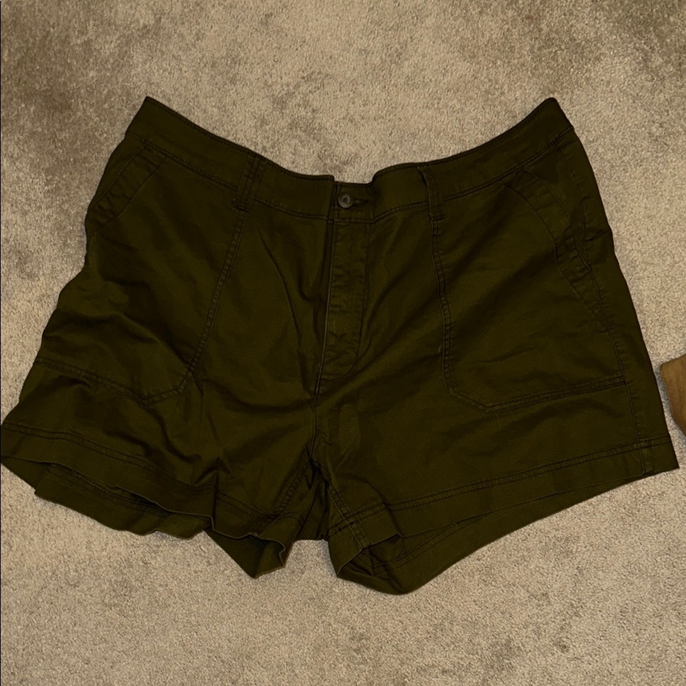 Old Navy Dark Olive Women's Cargo Shorts